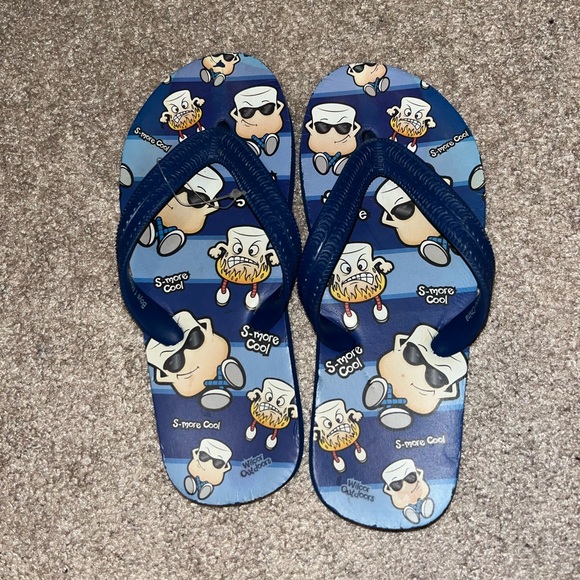 Kids Smores/ camping flip flops size 13/1 - Picture 1 of 2